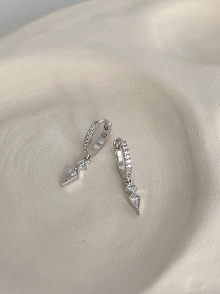 Mini créoles Astrid pointe