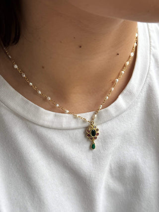 Collier Genevieve