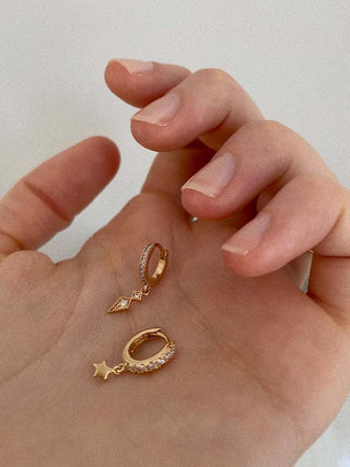 Mini créoles Astrid pointe